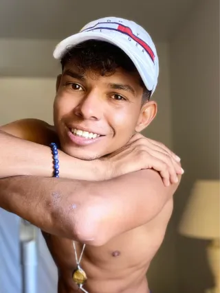 Onlyfans: lucas.nsfw