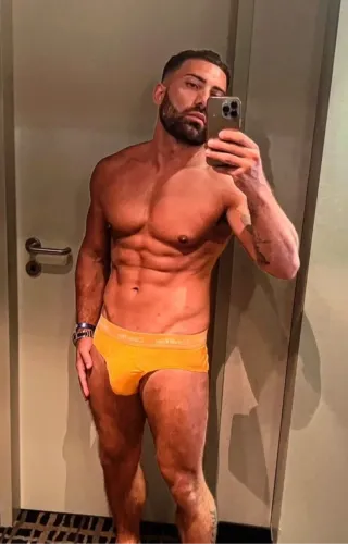 Onlyfans: chrispawley8787