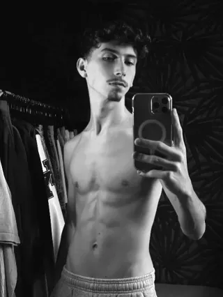 Onlyfans: matheoboyfrench
