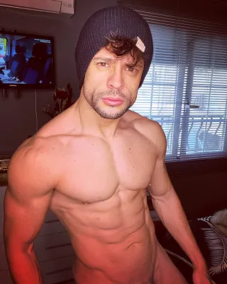 Onlyfans: leomarcox